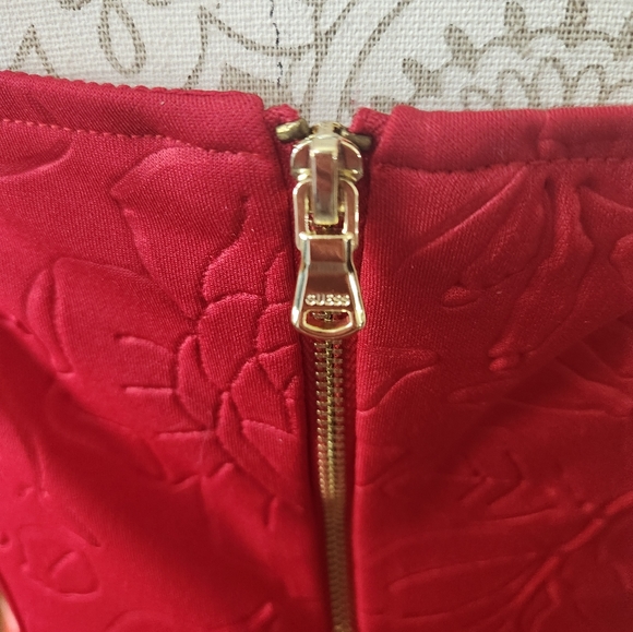 Guess Los Angeles Belle Crimson BodyCon Dress size 12 - Picture 11 of 16